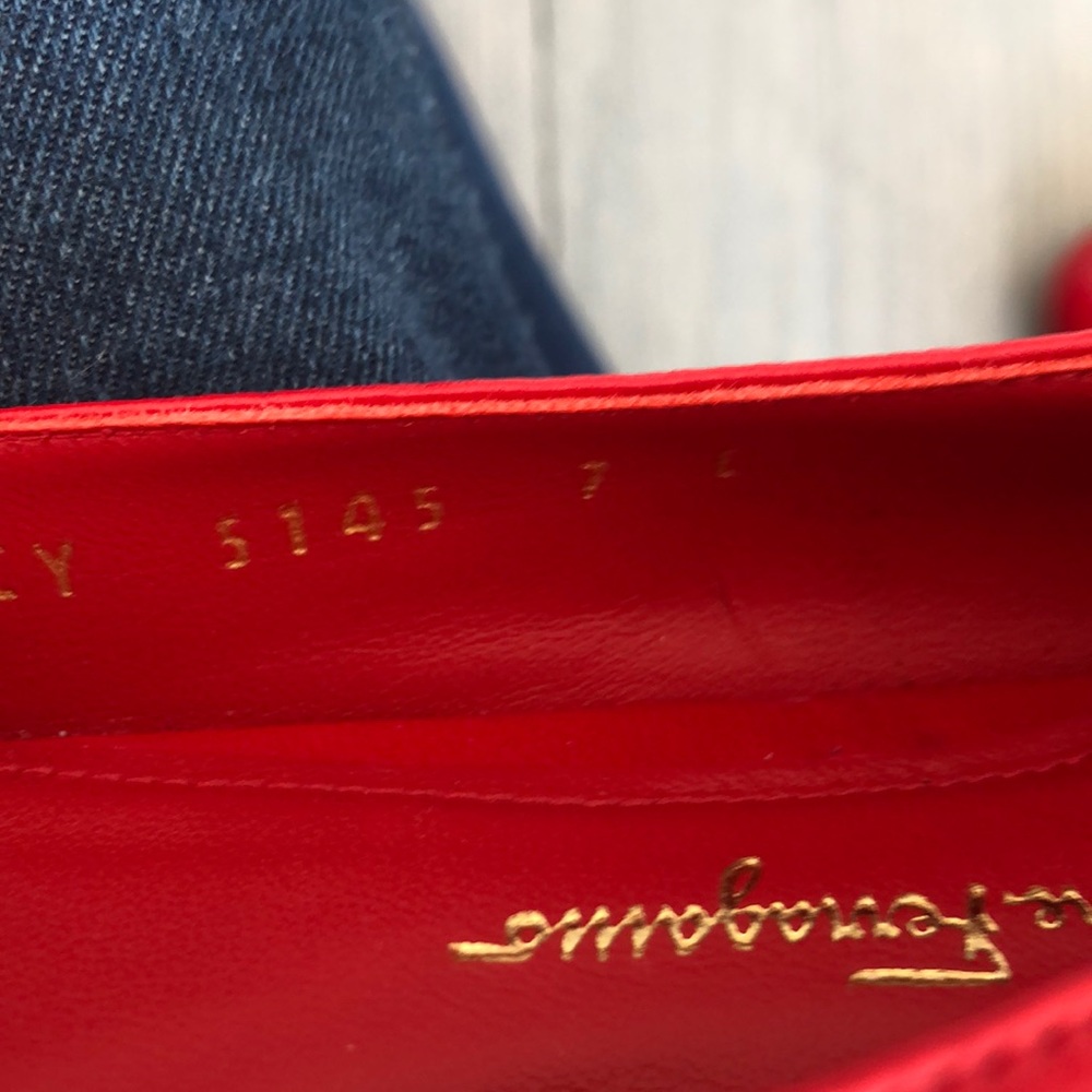Ferragamo Lustra Varina Bow Flats - Picture 7 of 8